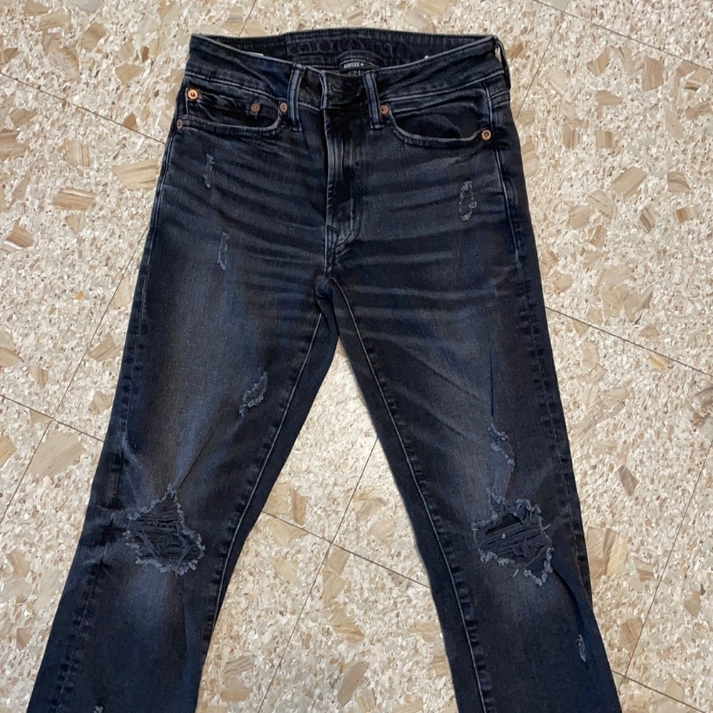 ⭐️  3 for 20! American eagle black jeans